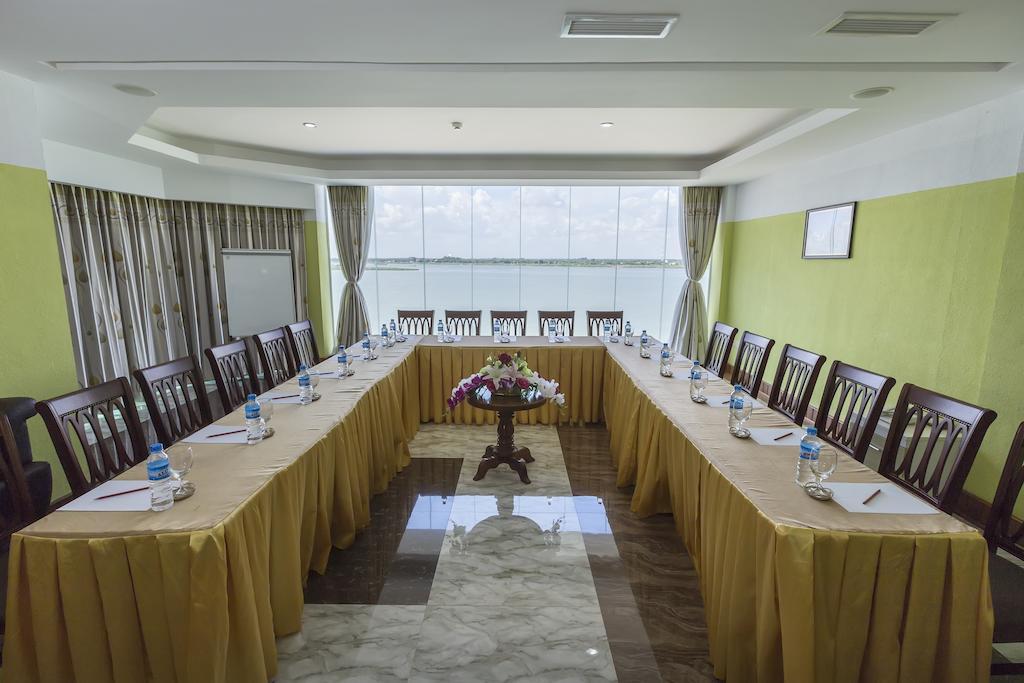 High Sky Hotel Phnom Penh Ngoại thất bức ảnh