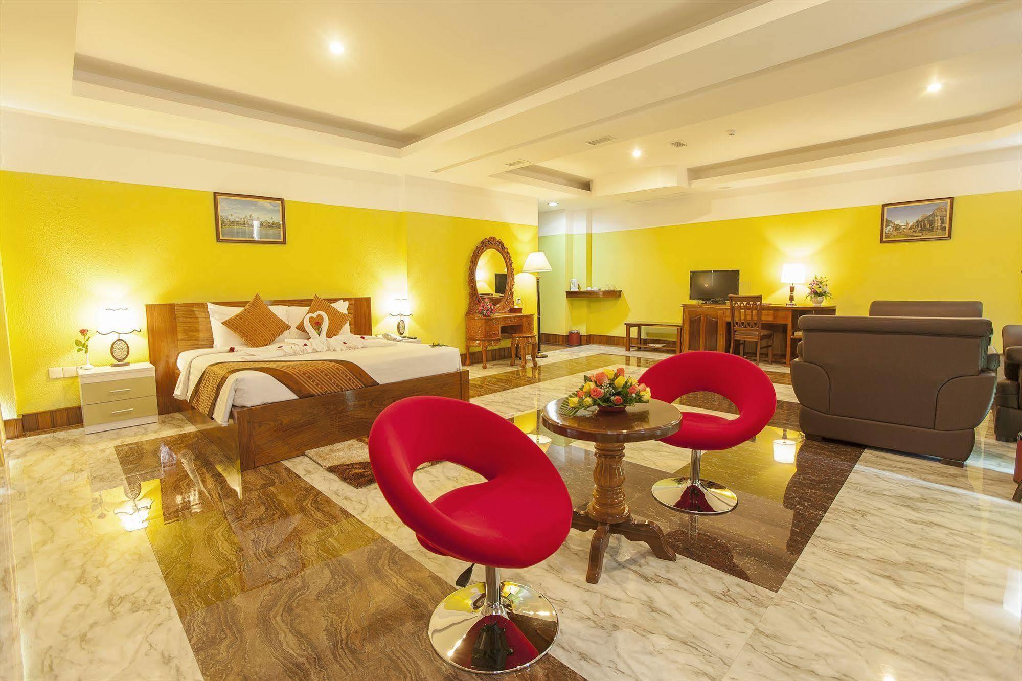 High Sky Hotel Phnom Penh Ngoại thất bức ảnh