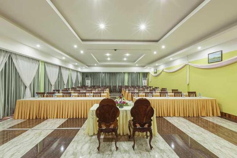 High Sky Hotel Phnom Penh Ngoại thất bức ảnh