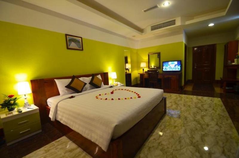 High Sky Hotel Phnom Penh Ngoại thất bức ảnh