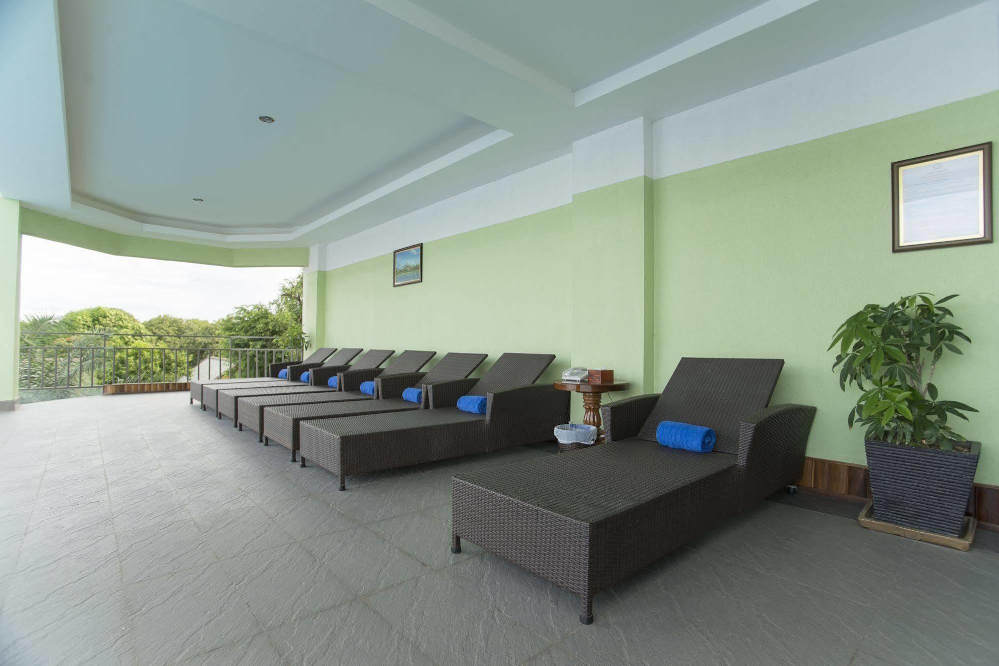 High Sky Hotel Phnom Penh Ngoại thất bức ảnh